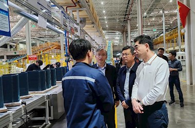 省委教育工委委员、省教育厅总督学曹伴好调研我院现场工程师产业学院建设工作